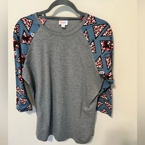 LuLaRoe Disney Women’s Shirt / Minnie Mouse on the Sleeves / Size L / Like New